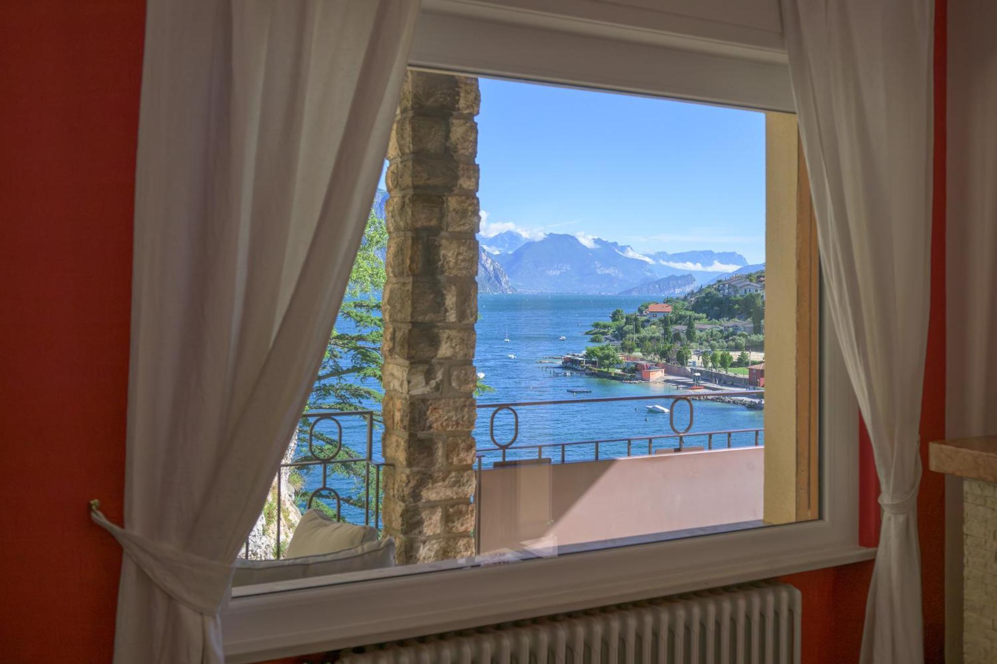 Breathtaking View. Apartamento Malcesine Exterior foto